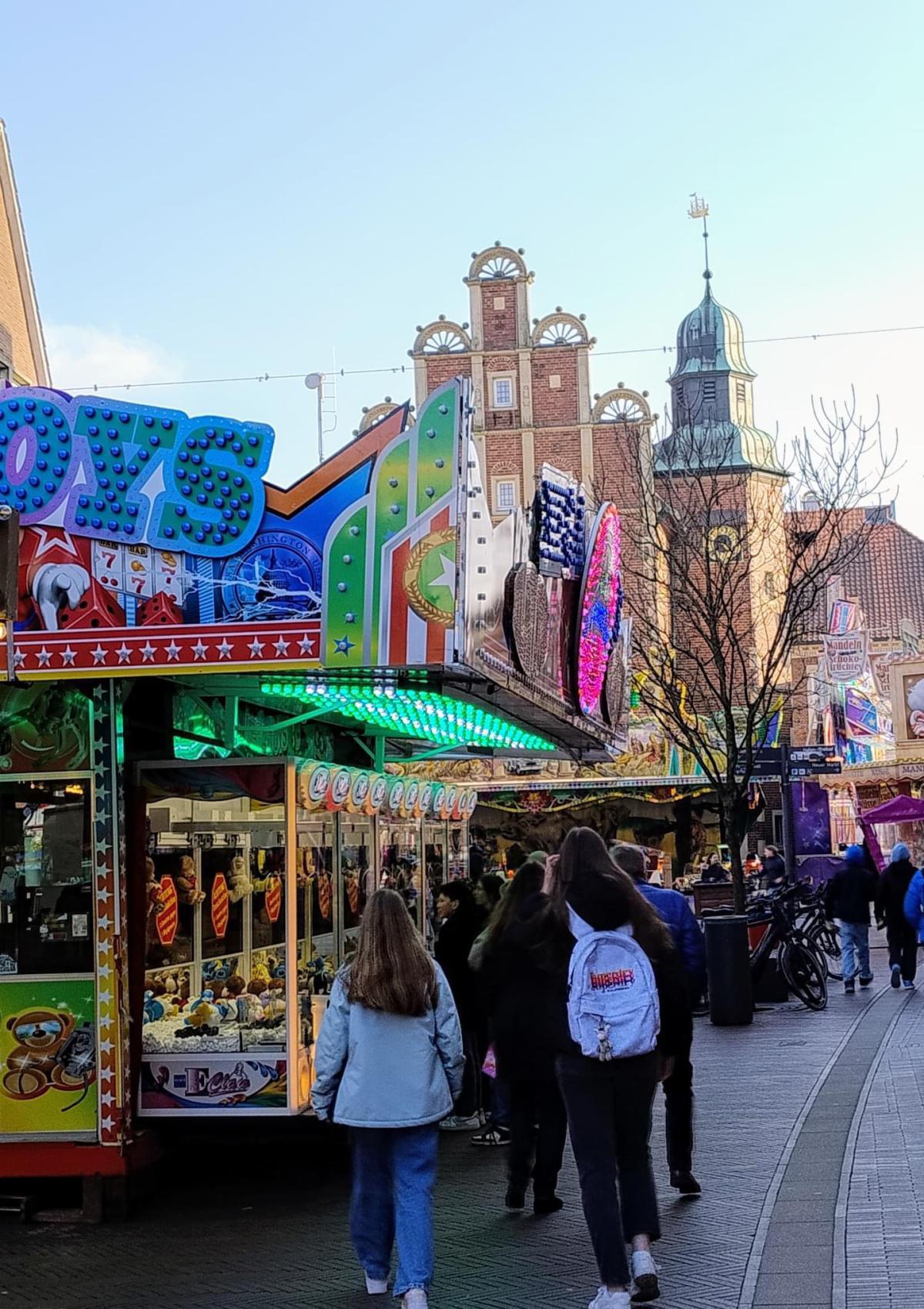 Frühjahrskirmes und verkaufsoffener Sonntag in Meppen Frühjahrskirmes und verkaufsoffener Sonntag in Meppen
