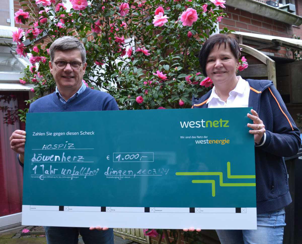 Westnetz spendet 2.000 Euro an das THW Meppen und an das Kinderhospiz Löwenherz in Lingen Westnetz spendet 2.000 Euro an das THW Meppen und an das Kinderhospiz Löwenherz in Lingen