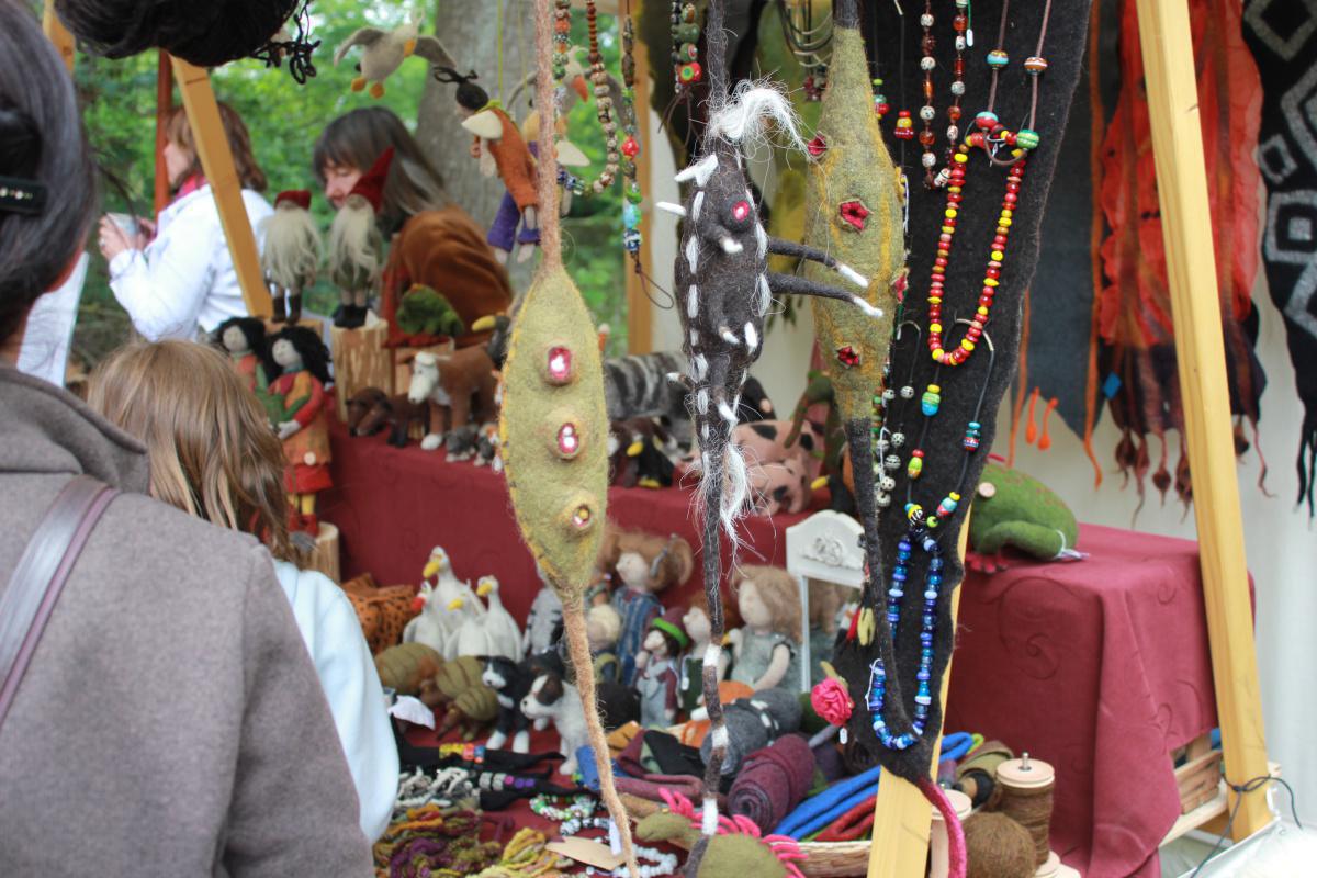 Kunsthandwerkermarkt (Pfingstmontag)