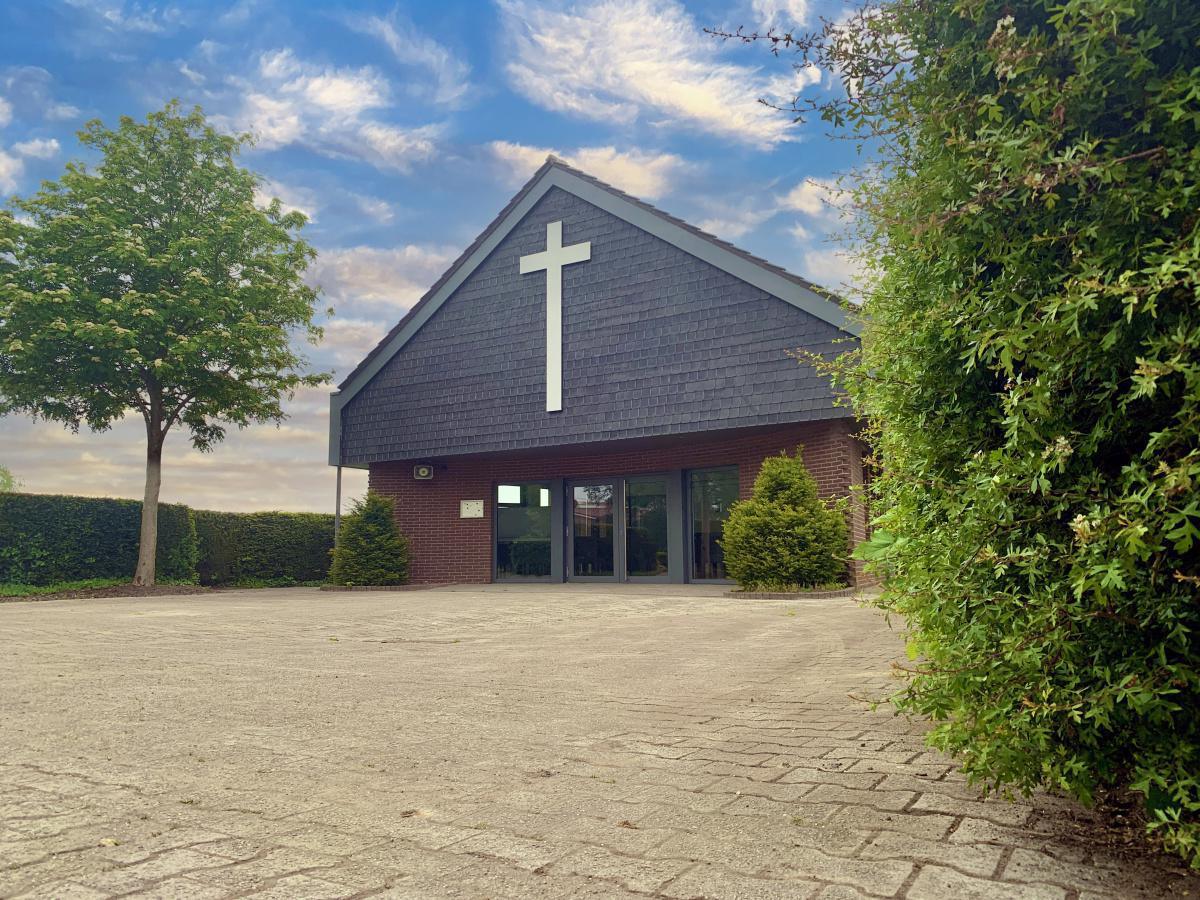 Friedhofskapelle in Rütenbrock mit neuem Erscheinungsbild Friedhofskapelle in Rütenbrock mit neuem Erscheinungsbild