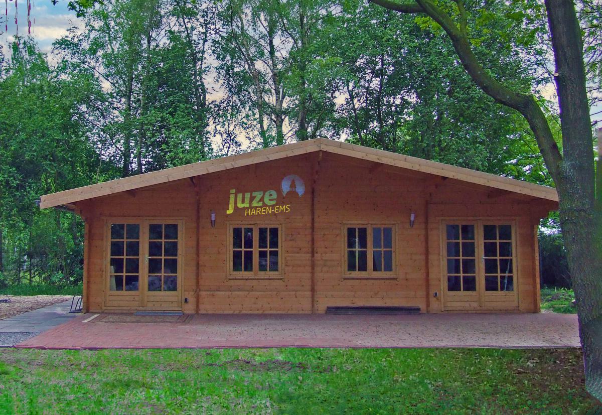 Neuer Treffpunkt für Jugendliche: Reservistenhütte in Erika wird umfunktioniert Neuer Treffpunkt für Jugendliche: Reservistenhütte in Erika wird umfunktioniert