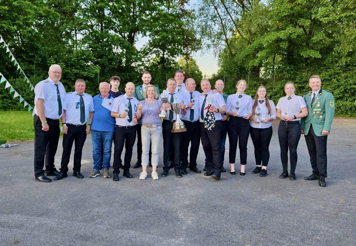 Günter Nee neuer Kaiser der Bürgerschützen in Haren Günter Nee neuer Kaiser der Bürgerschützen in Haren