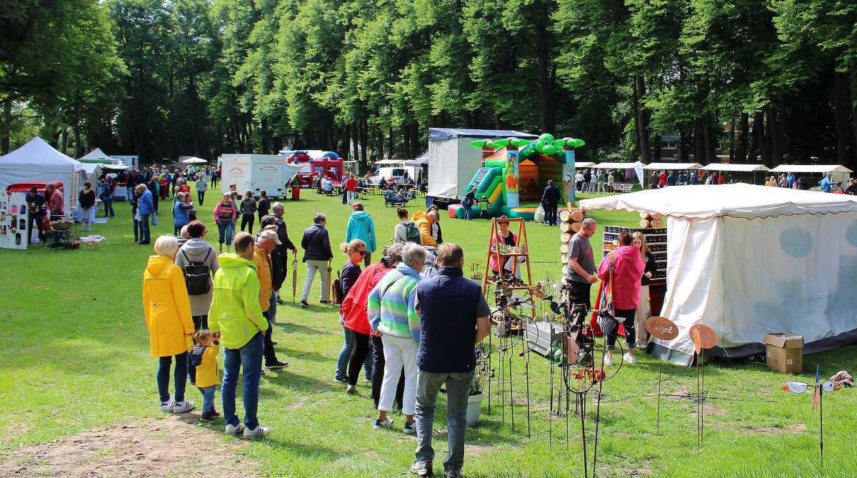 Kunsthandwerkermarkt am Pfingstmontag Kunsthandwerkermarkt am Pfingstmontag