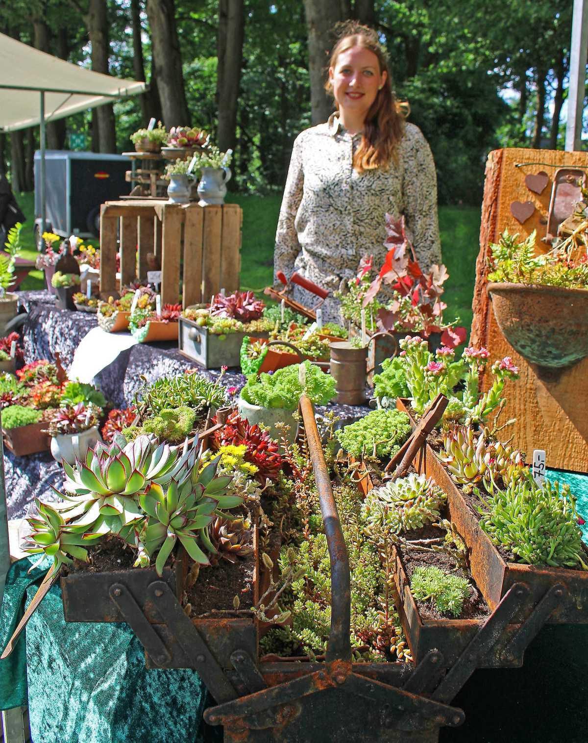 Kunsthandwerkermarkt am Pfingstmontag