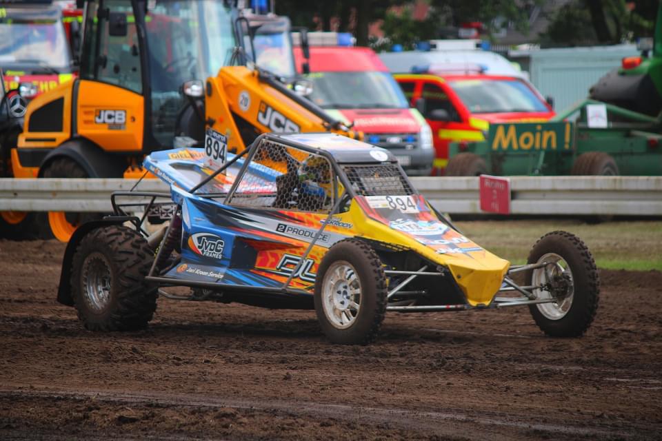 Bahnrekord beim Internationalen Auto-Cross-Rennen in Rütenbrock Bahnrekord beim Internationalen Auto-Cross-Rennen in Rütenbrock