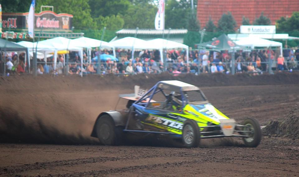 Bahnrekord beim Internationalen Auto-Cross-Rennen in Rütenbrock Bahnrekord beim Internationalen Auto-Cross-Rennen in Rütenbrock