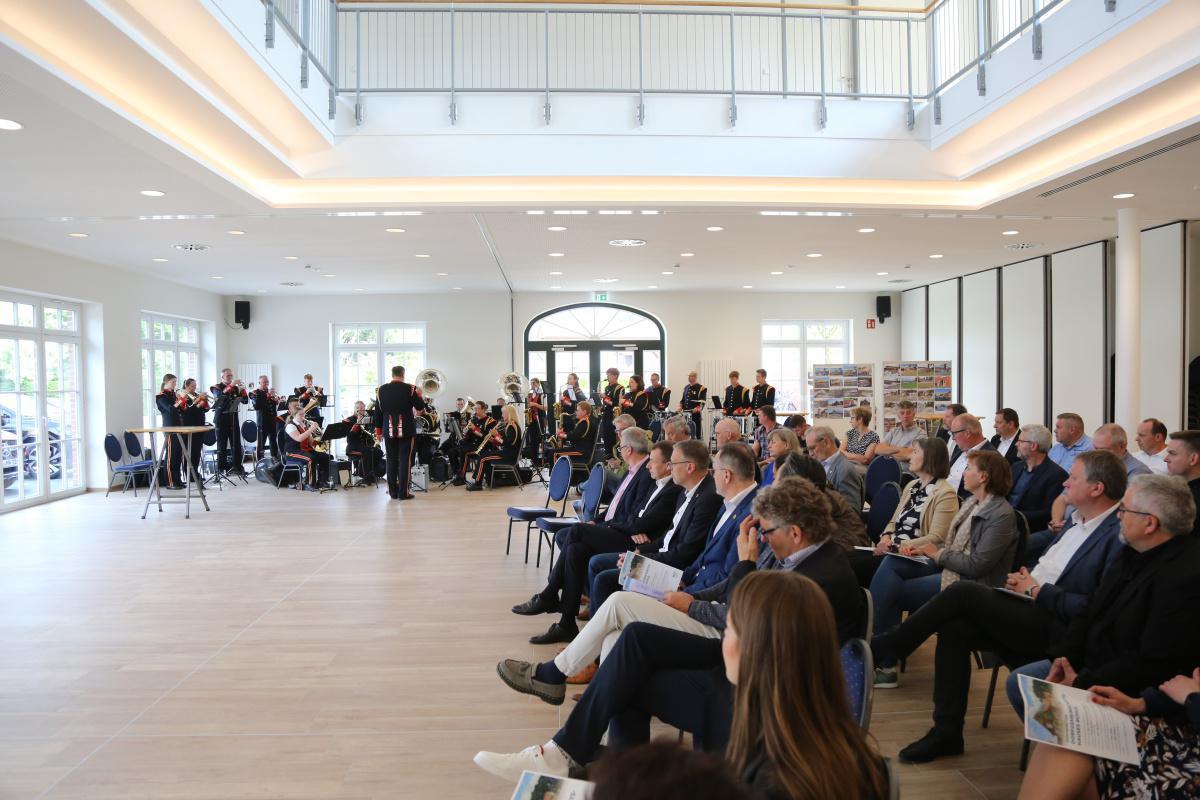 Eingeweiht: das neue Dorfgemeinschaftshaus in Rühle Eingeweiht: das neue Dorfgemeinschaftshaus in Rühle