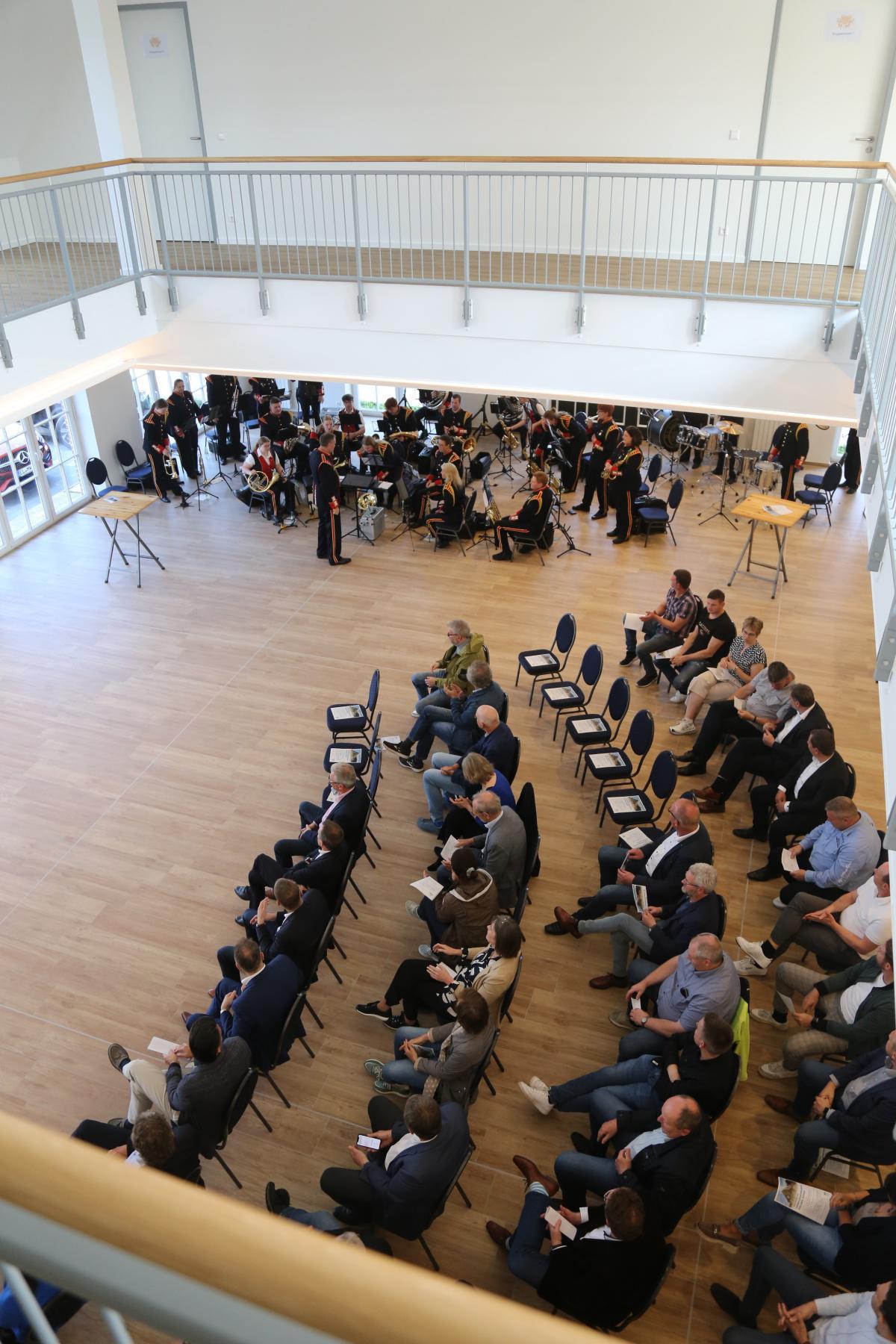 Eingeweiht: das neue Dorfgemeinschaftshaus in Rühle Eingeweiht: das neue Dorfgemeinschaftshaus in Rühle