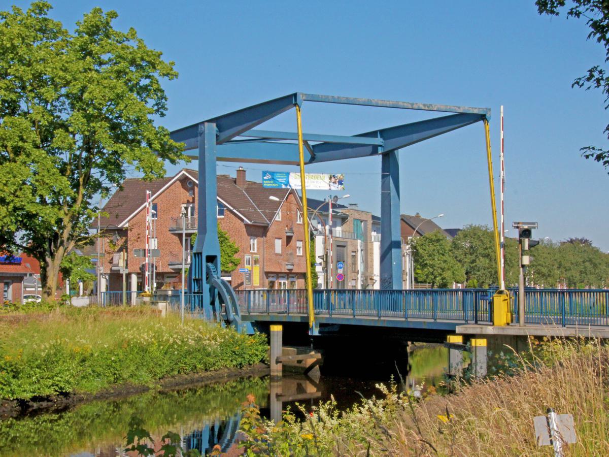 Große Klappe und viel dahinter: Brücken über den Haren-Rütenbrock-Kanal Große Klappe und viel dahinter: Brücken über den Haren-Rütenbrock-Kanal
