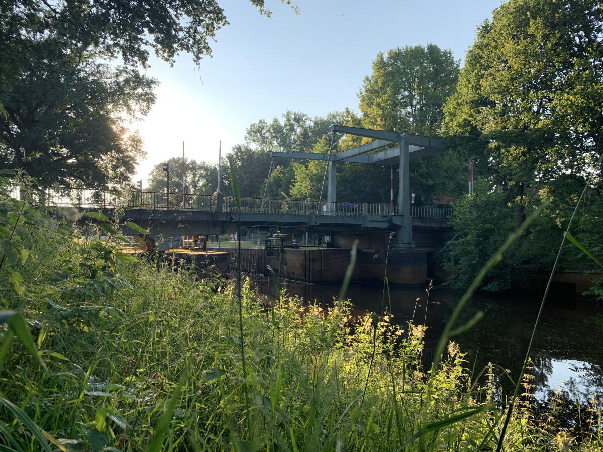 Große Klappe und viel dahinter: Brücken über den Haren-Rütenbrock-Kanal Große Klappe und viel dahinter: Brücken über den Haren-Rütenbrock-Kanal