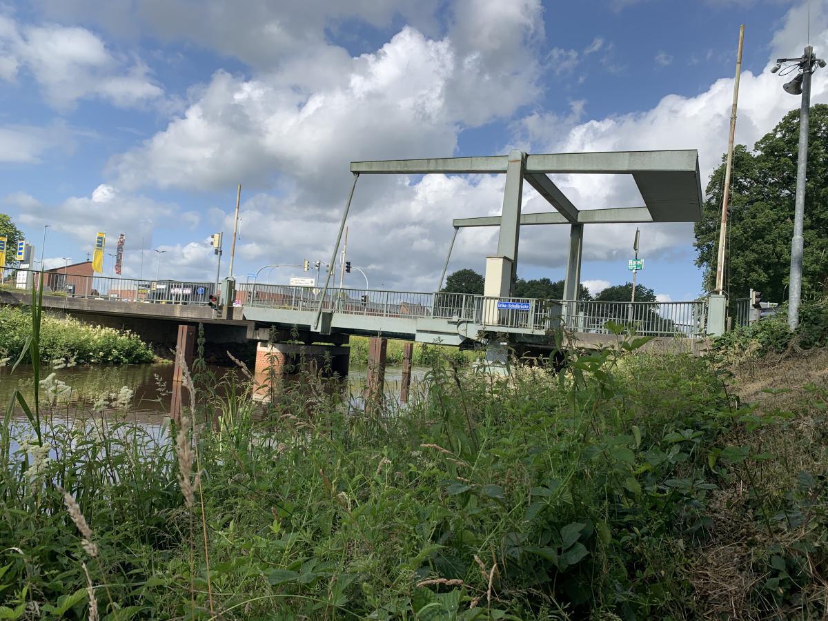 Große Klappe und viel dahinter: Brücken über den Haren-Rütenbrock-Kanal Große Klappe und viel dahinter: Brücken über den Haren-Rütenbrock-Kanal