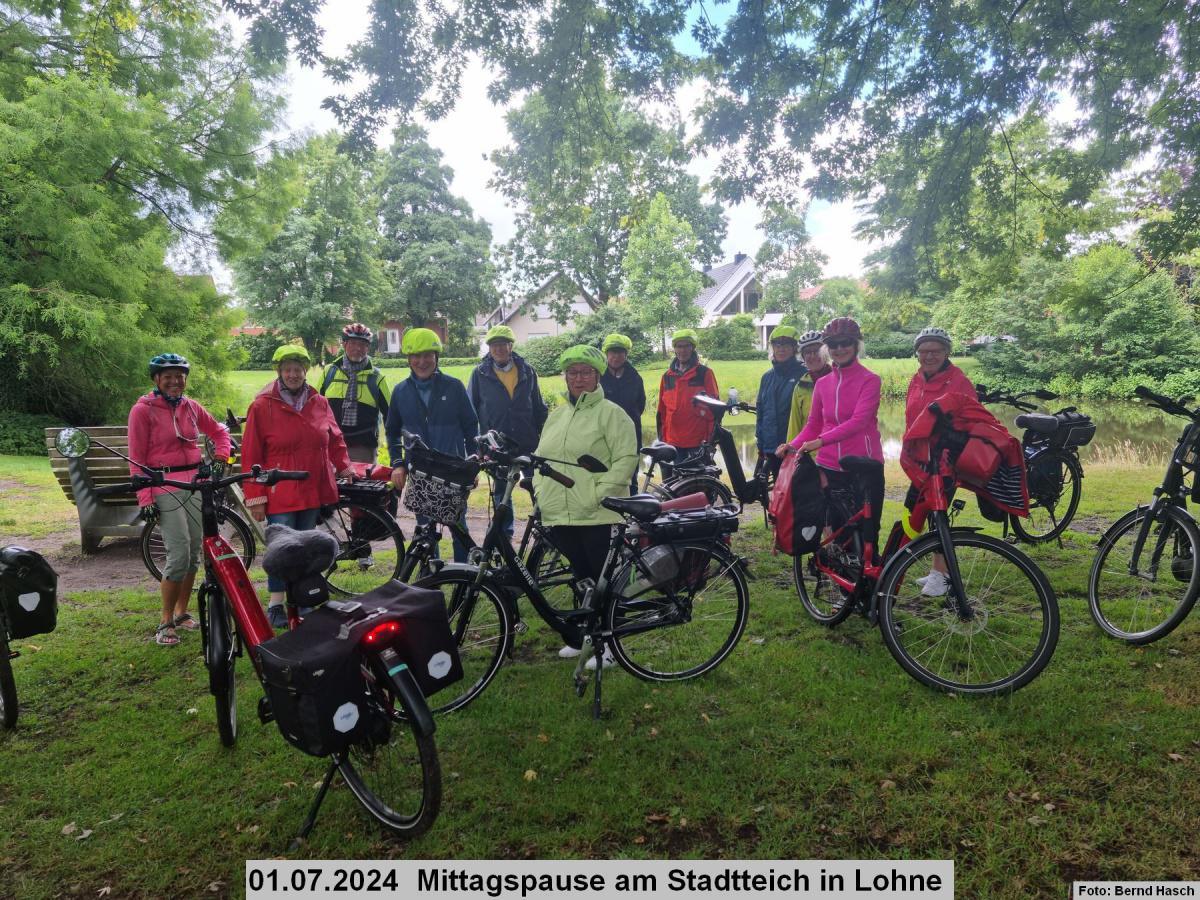 Seniorenfietser erkunden die Dümmerregion Seniorenfietser erkunden die Dümmerregion