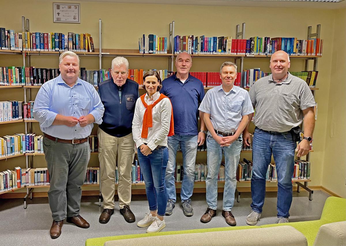 Mitgliederversammlung des Ehemaligen- und Fördervereins des Gymnasiums Haren (Ems) Mitgliederversammlung des Ehemaligen- und Fördervereins des Gymnasiums Haren (Ems)