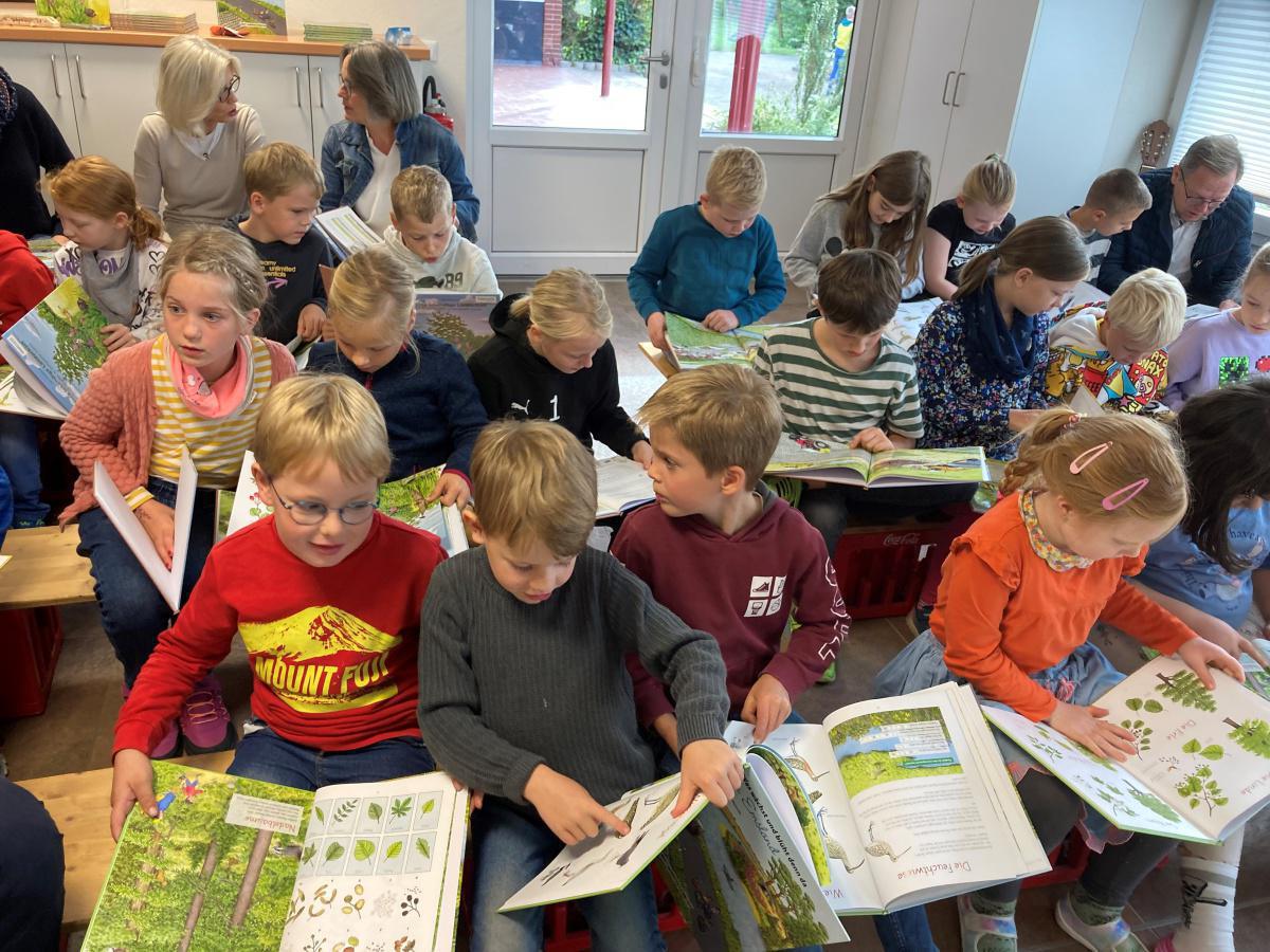Buchgeschenk für Erst- und Drittklässler im Emsland Buchgeschenk für Erst- und Drittklässler im Emsland