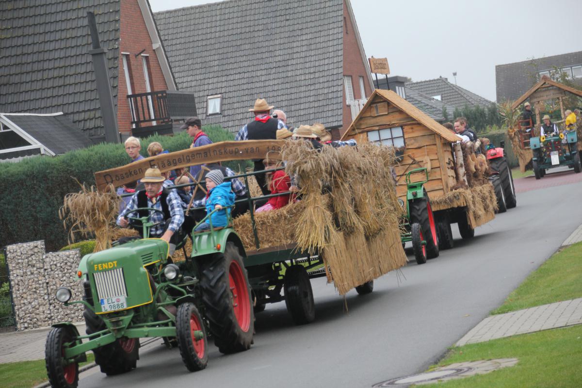 Altenberge feiert Erntedankfest mit traditionellem Umzug Altenberge feiert Erntedankfest mit traditionellem Umzug