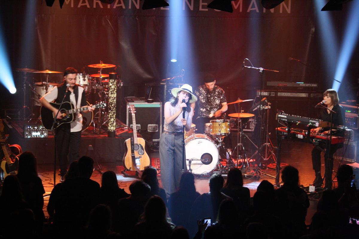 Die Königin des Deep Pop – Stimme der Emotionen Die Königin des Deep Pop – Stimme der Emotionen