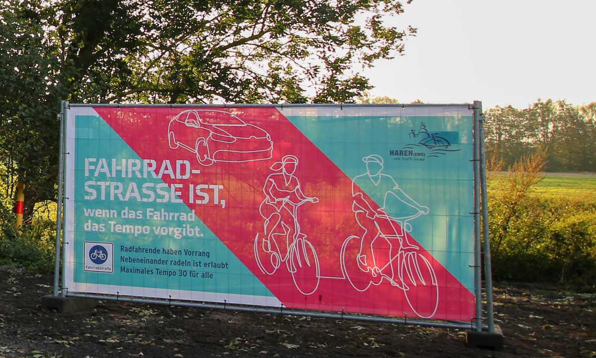 Erste Fahrradstraße in Haren (Ems) eröffnet Erste Fahrradstraße in Haren (Ems) eröffnet