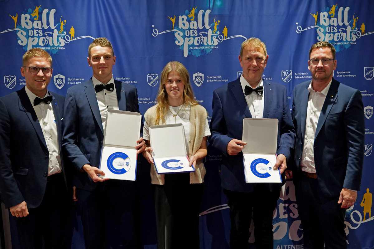 Die drei Vereine von der Tenge feiern Ball des Sports im Festsaal "Bi Mäskers" Die drei Vereine von der Tenge feiern Ball des Sports im Festsaal "Bi Mäskers"