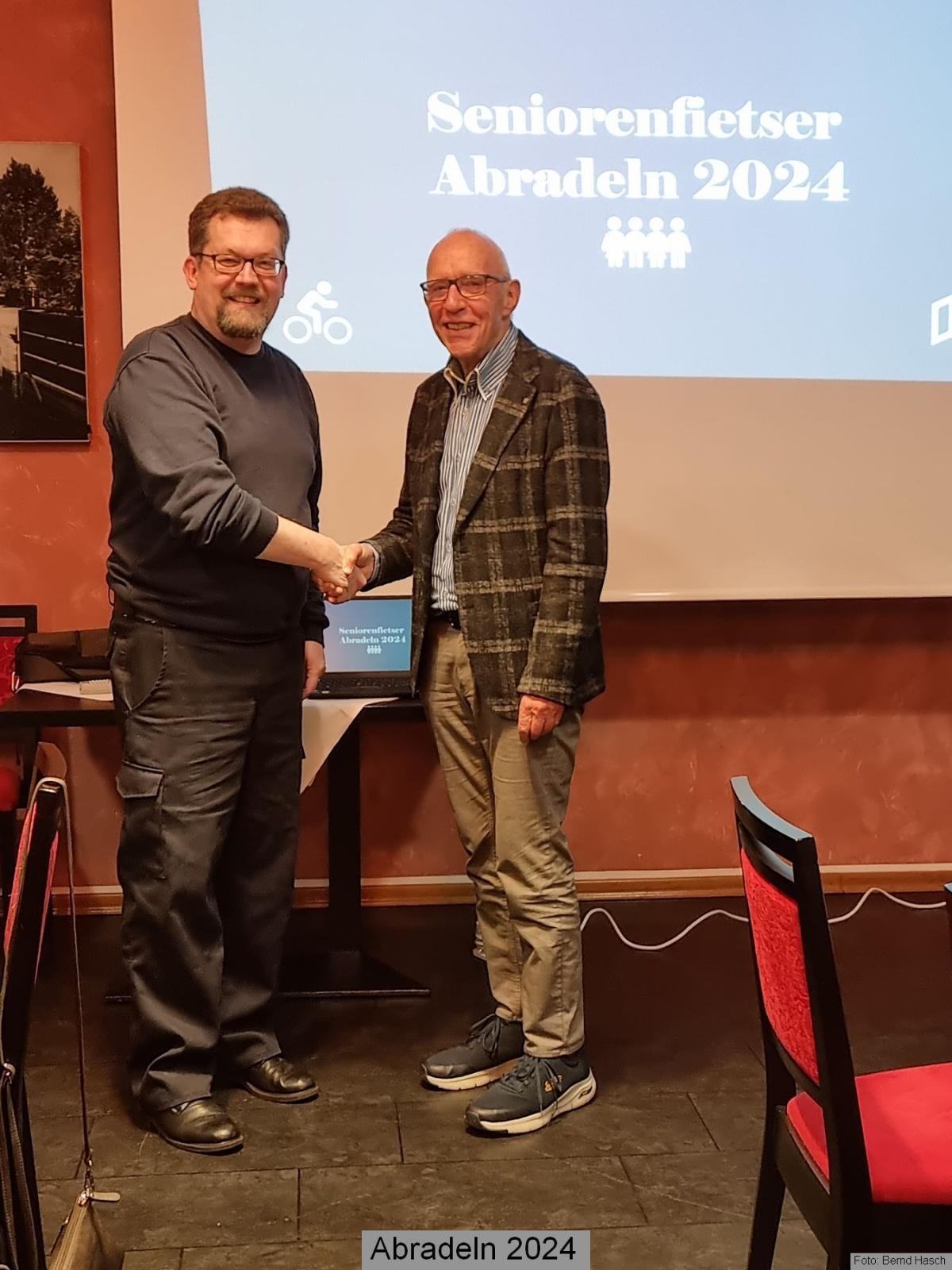 Haren: Abradeln der Seniorenfietser Haren: Abradeln der Seniorenfietser