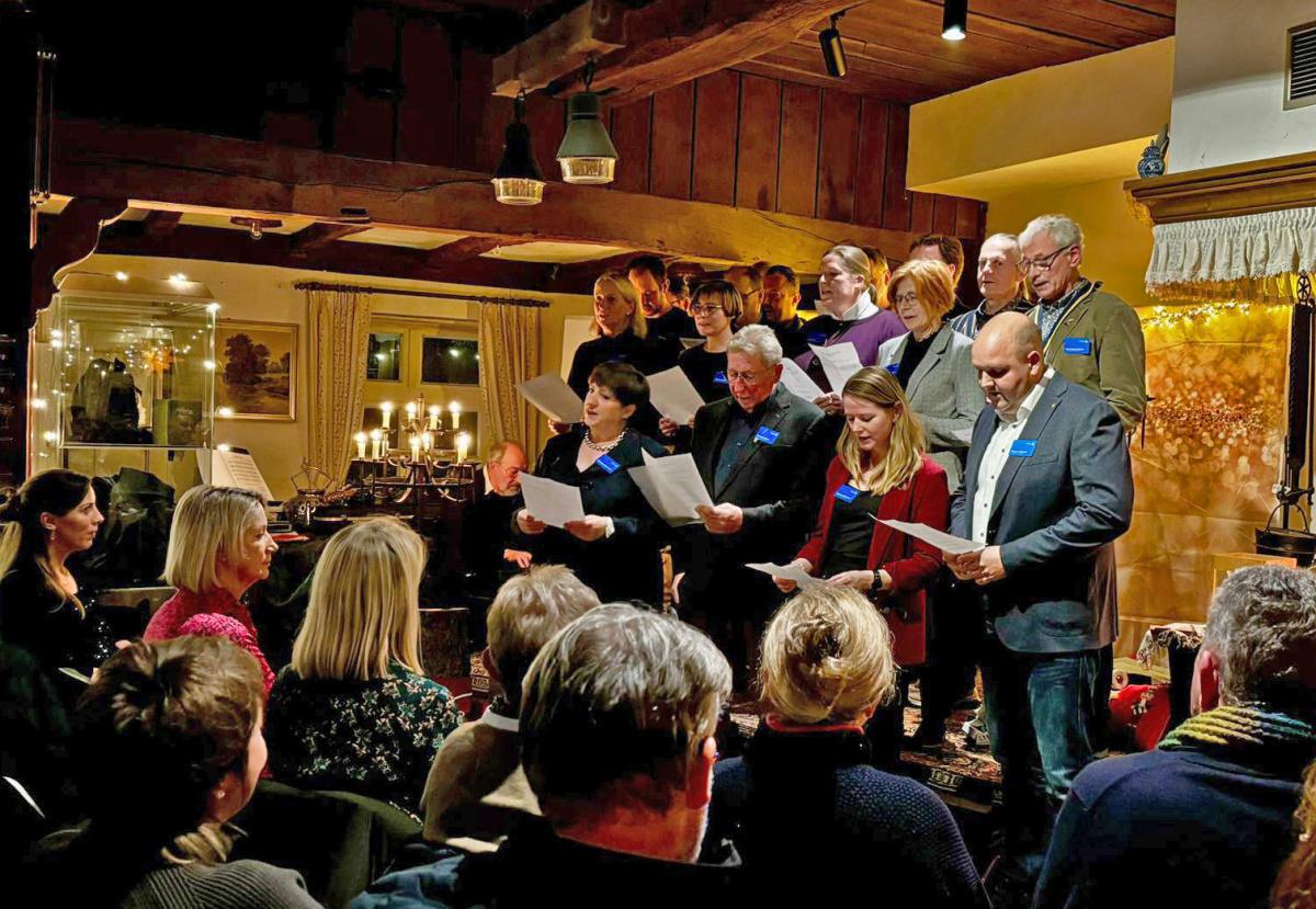 Rotarischer Märchenabend zaubert 7.000 Euro aus dem Zylinder Rotarischer Märchenabend zaubert 7.000 Euro aus dem Zylinder