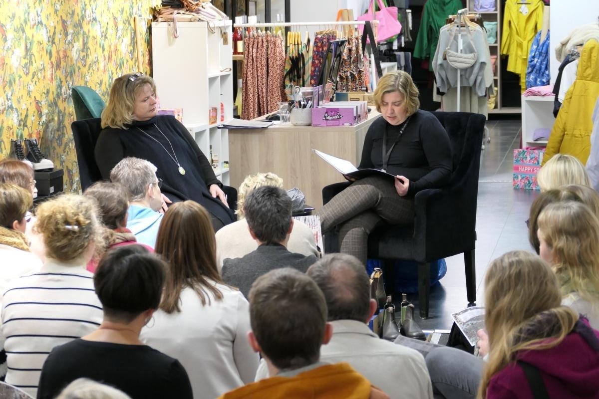 Sherlock Holmes fesselt Publikum bei Lesung Sherlock Holmes fesselt Publikum bei Lesung