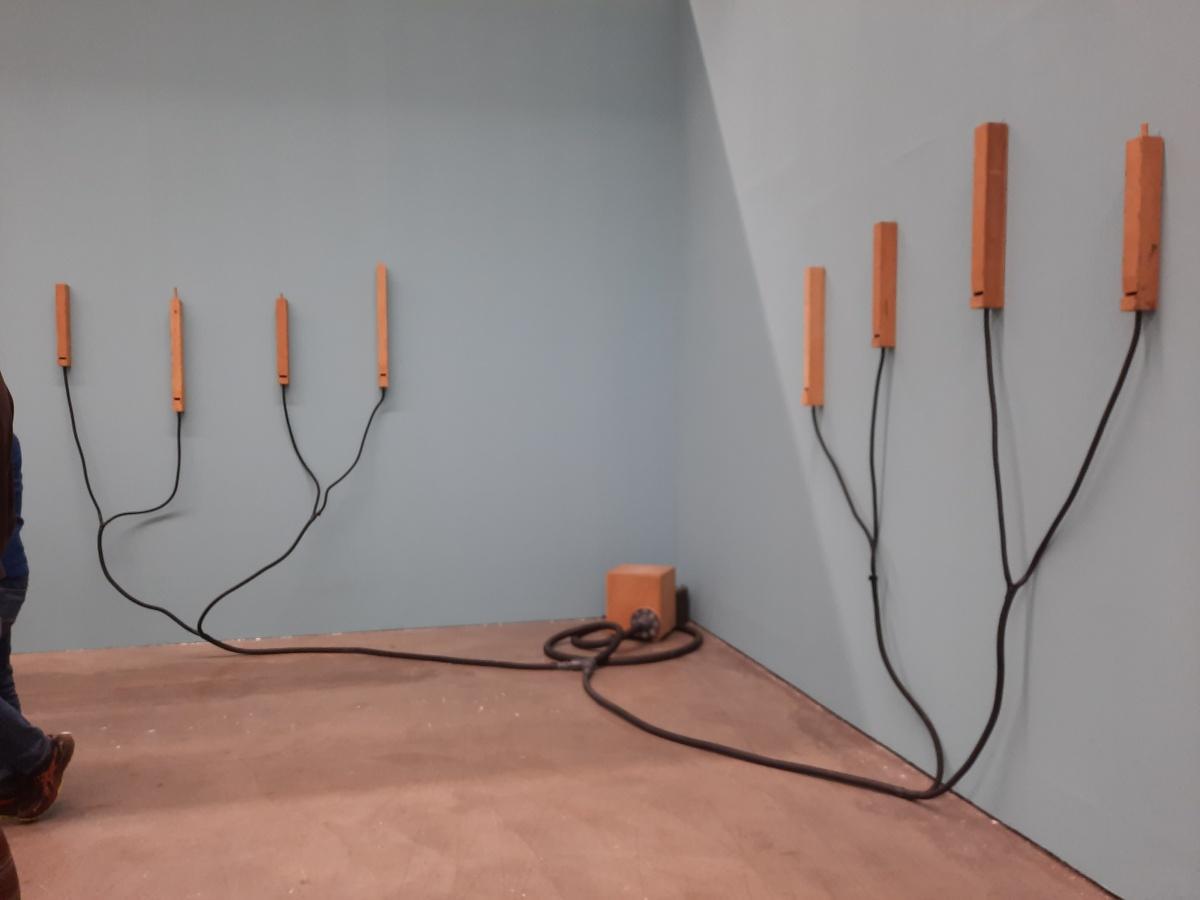 Künstlerische Auseinandersetzung mit dem Atem: Interdisziplinäre Ausstellung „beyond breath“ in der Kunsthalle Lingen Künstlerische Auseinandersetzung mit dem Atem: Interdisziplinäre Ausstellung „beyond breath“ in der Kunsthalle Lingen