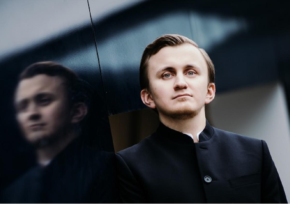 Nikita Volov - Weltklassik am Klavier Nikita Volov - Weltklassik am Klavier