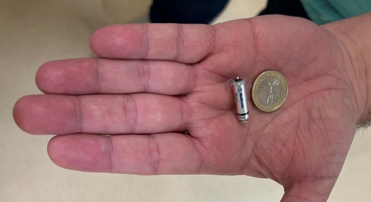 Bonifatius Hospital Lingen führt weltweit kleinsten Herzschrittmacher ein Bonifatius Hospital Lingen führt weltweit kleinsten Herzschrittmacher ein