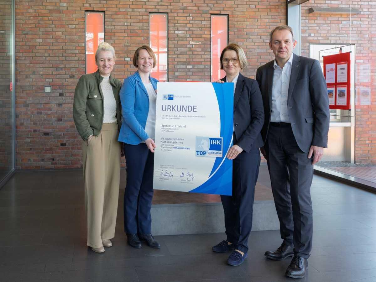 Digitales Ausbildungskonzept und transparente Prozesse der Sparkasse Emsland honoriert Digitales Ausbildungskonzept und transparente Prozesse der Sparkasse Emsland honoriert