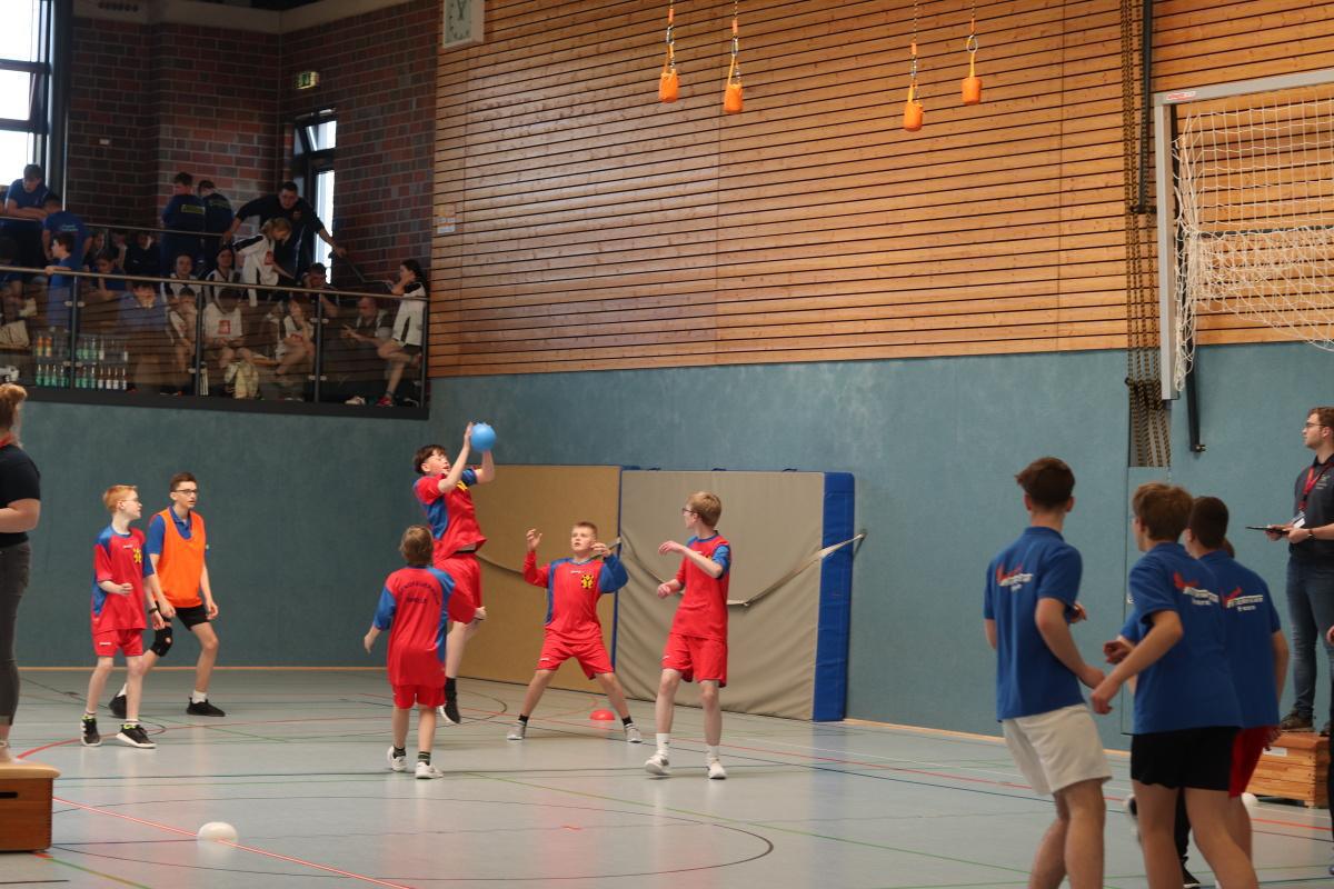 Spannendes Völkerballturnier der Kreisjugendfeuerwehr Emsland: Schapen sichert sich den Sieg Spannendes Völkerballturnier der Kreisjugendfeuerwehr Emsland: Schapen sichert sich den Sieg