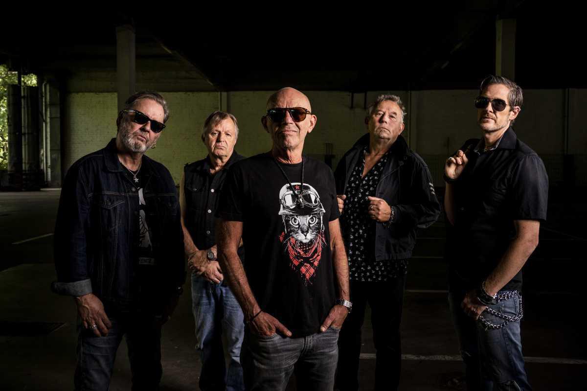 Extrabreit live im Kanu-Camp Lingen Extrabreit live im Kanu-Camp Lingen