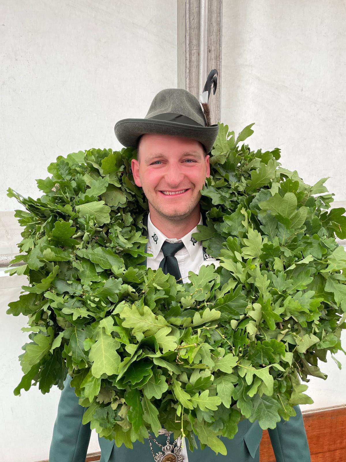 Neuer Thron bei den Bürgerschützen in Haren: Stefan Honnigfort und Laura Schepers regieren Neuer Thron bei den Bürgerschützen in Haren: Stefan Honnigfort und Laura Schepers regieren