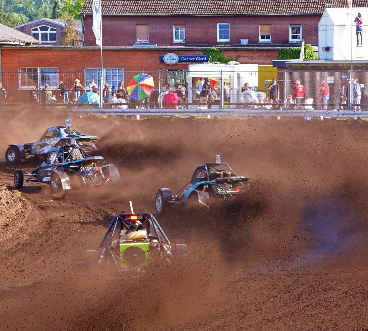 Pfingstrennen des MSC: Tolle Atmosphäre und spannende Rennaction am Sonntag erwartet Pfingstrennen des MSC: Tolle Atmosphäre und spannende Rennaction am Sonntag erwartet