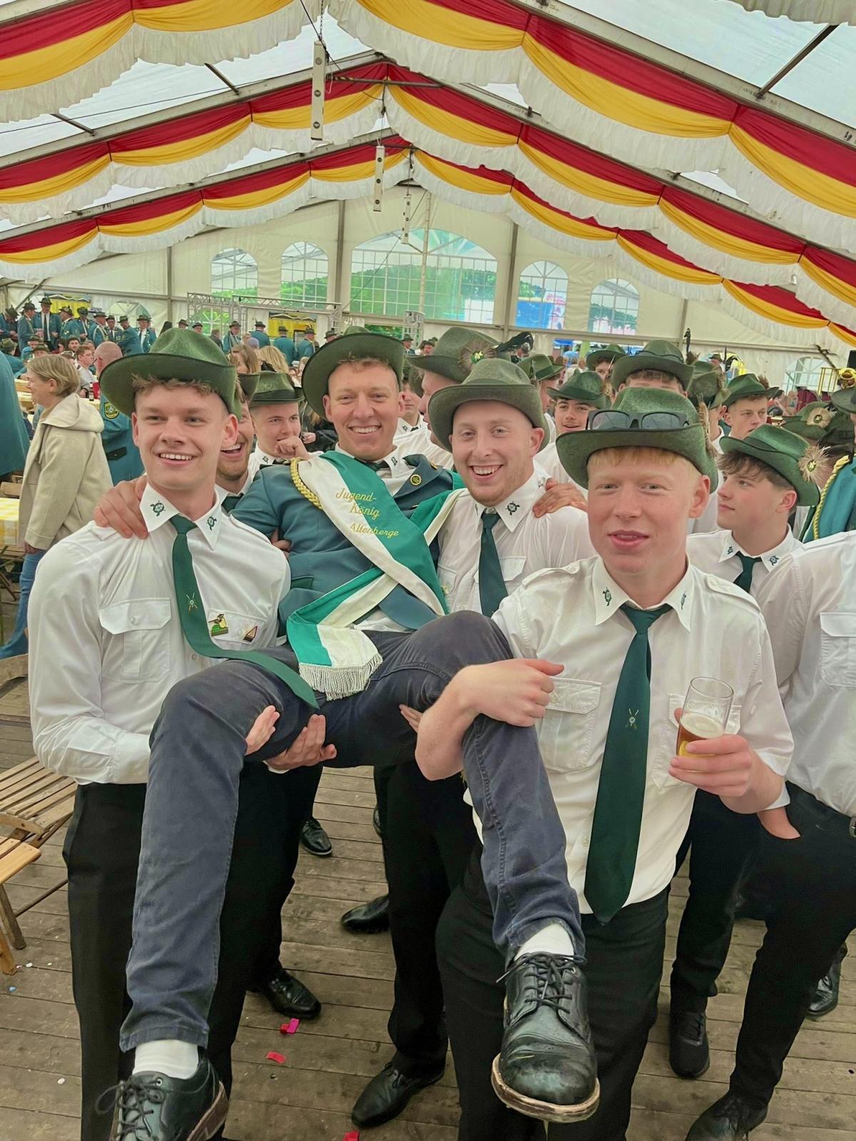 Neues Königspaar bei der Schützengilde Altenberge Neues Königspaar bei der Schützengilde Altenberge