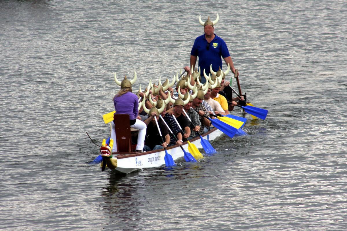 Püntetage 2025: Drachenbootrennen – Jetzt anmelden und mitpaddeln! Püntetage 2025: Drachenbootrennen – Jetzt anmelden und mitpaddeln!