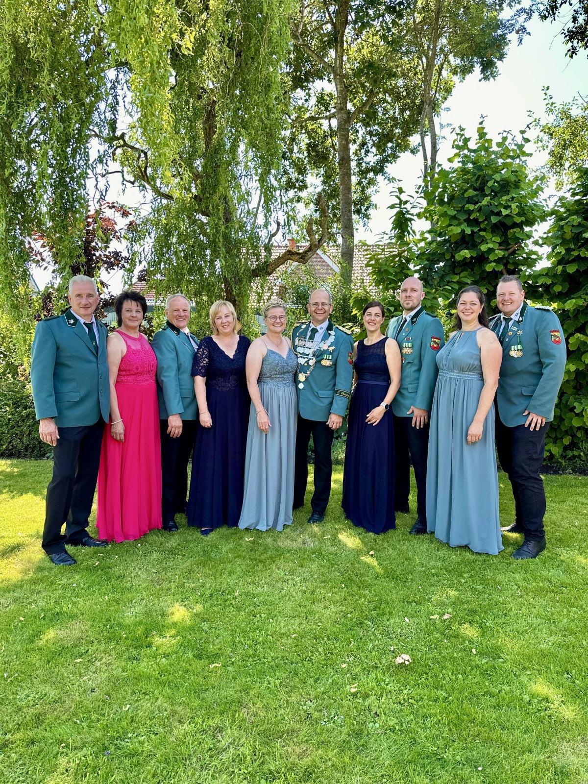 St. Bernadus Tinnen hat ein neues Königspaar St. Bernadus Tinnen hat ein neues Königspaar