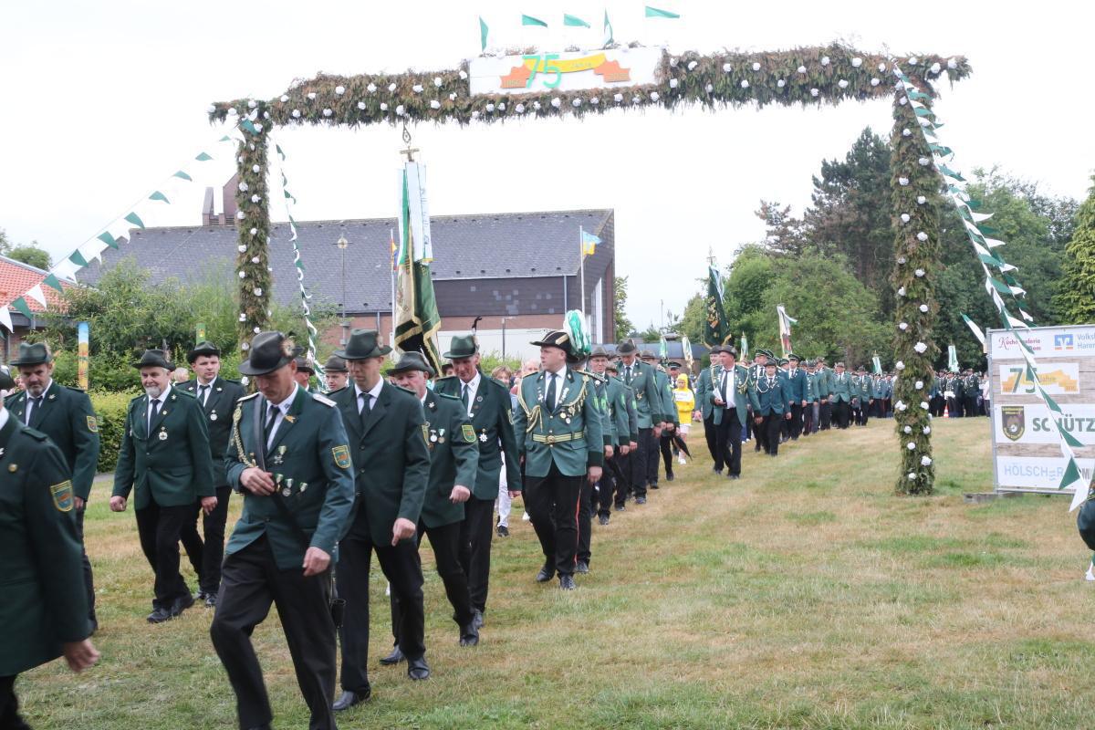 Altharener Schützen mit großem Jubiläumsschützenfest Altharener Schützen mit großem Jubiläumsschützenfest