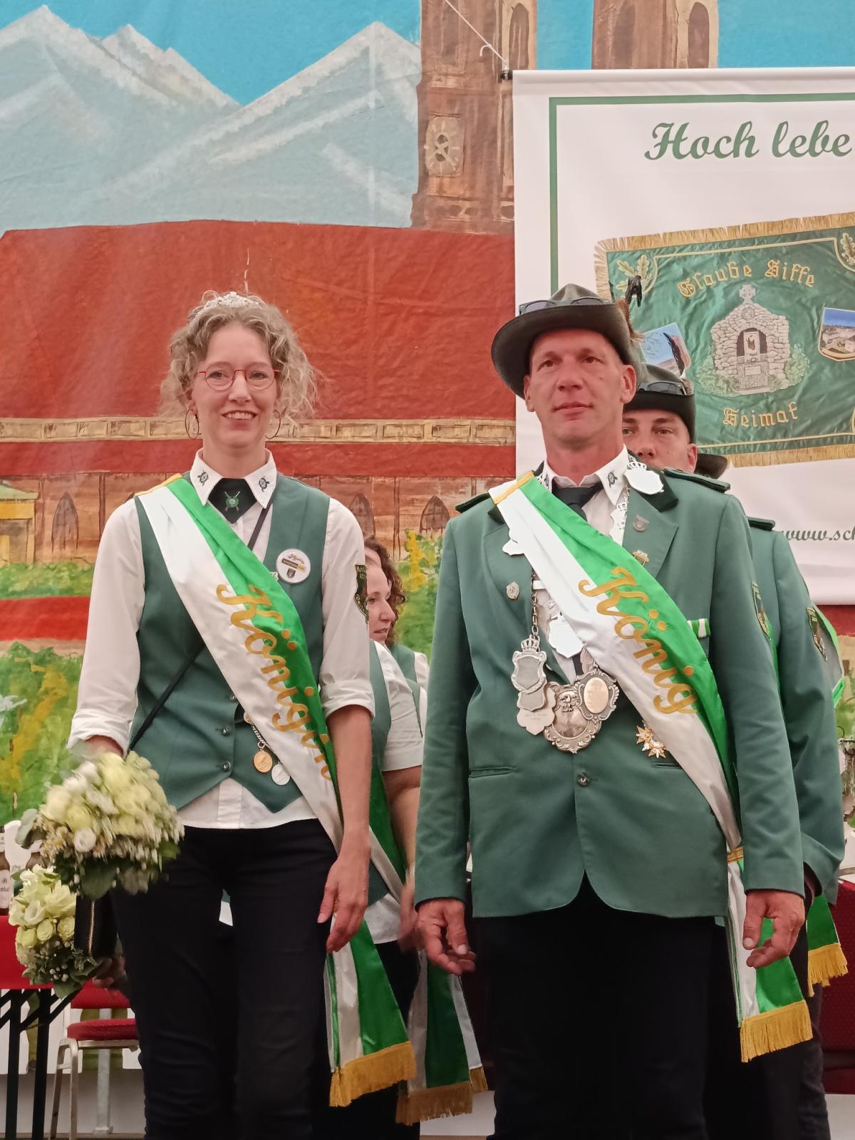 Altharen wird jetzt von König Bernhard und Königin Mareike regiert