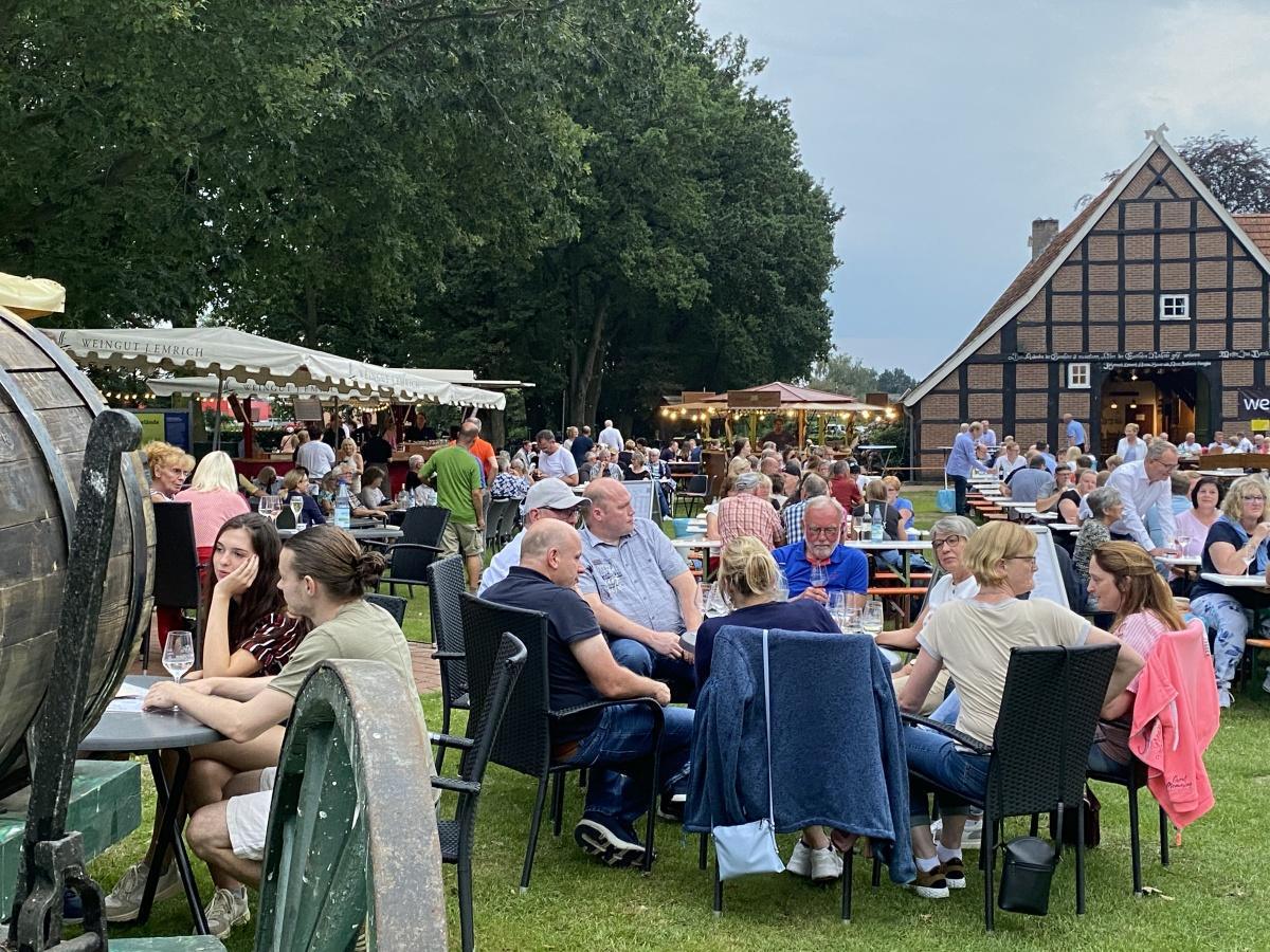 Deutsche Weine, Live-Musik und jede Menge Spaß beim Winzerfest an der Mersmühle