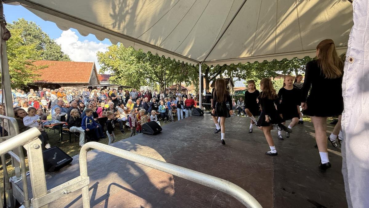 Mit Petrus im Bunde: Wesuwe feierte „die Knolle“ Mit Petrus im Bunde: Wesuwe feierte „die Knolle“