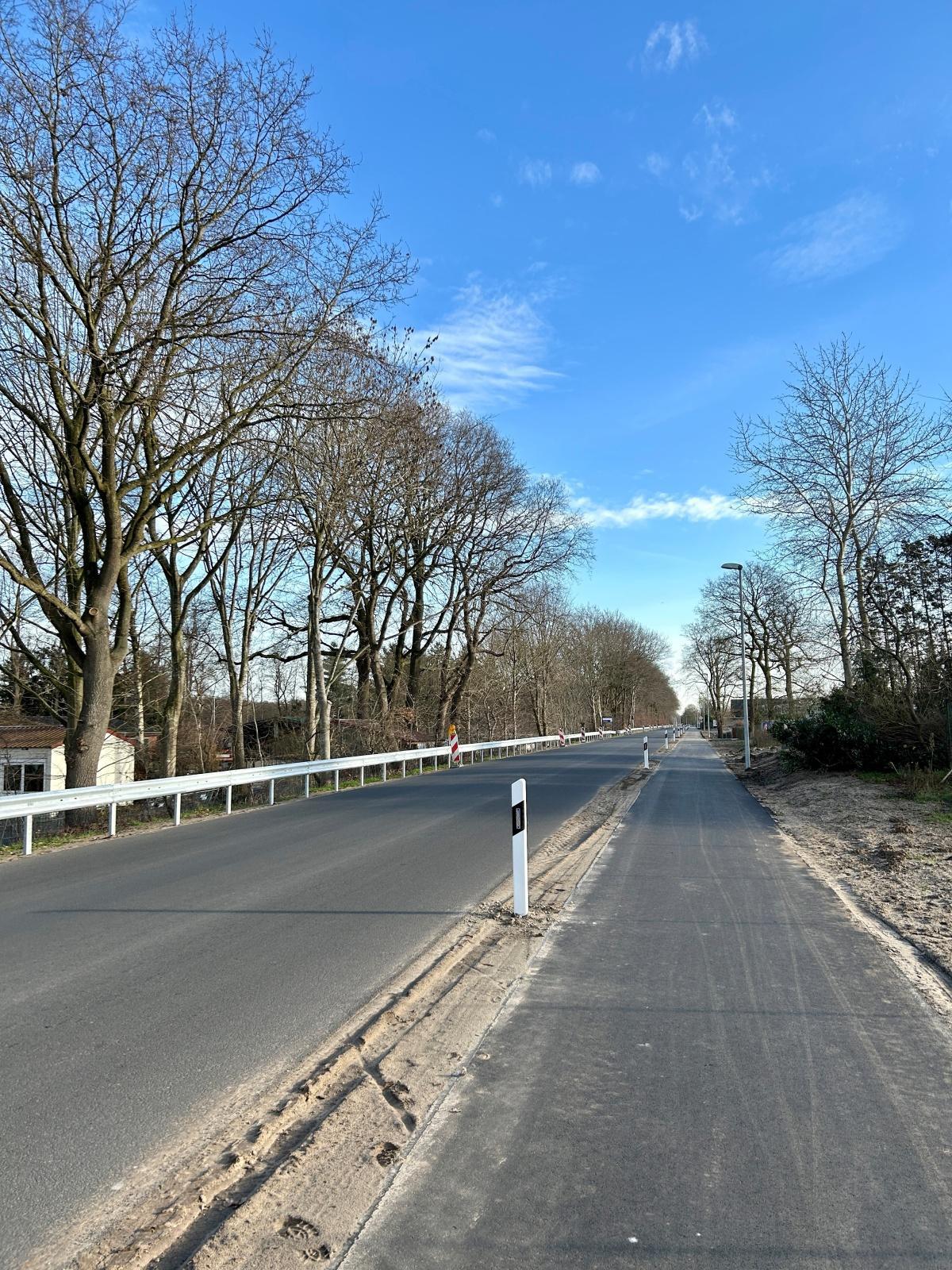 Zeppelinstraße und Deichstraße in Haren wieder freigegeben Zeppelinstraße und Deichstraße in Haren wieder freigegeben