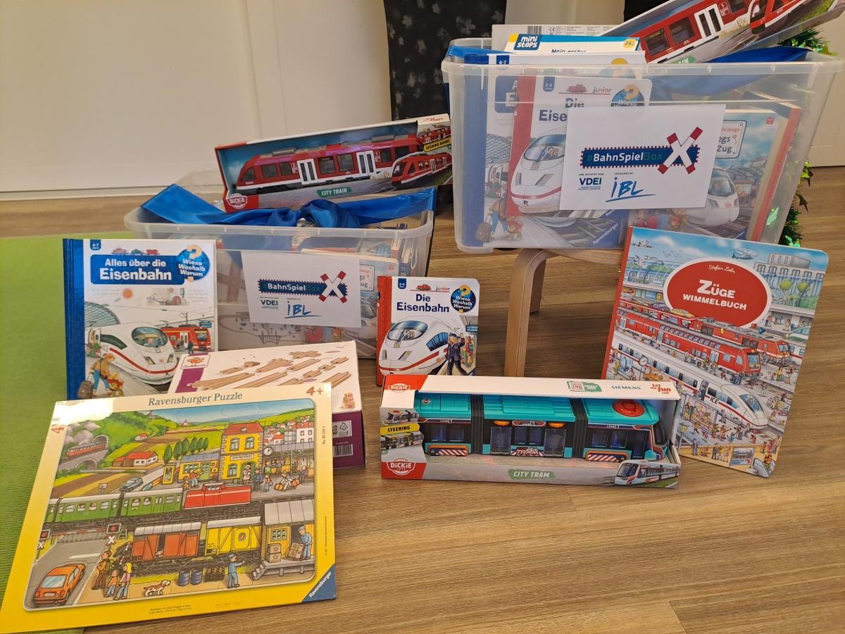 IBL Ingenieurgesellschaft Behnen schenkt Bahnspielboxen an Förderverein „Ein Herz für Elisabeth“