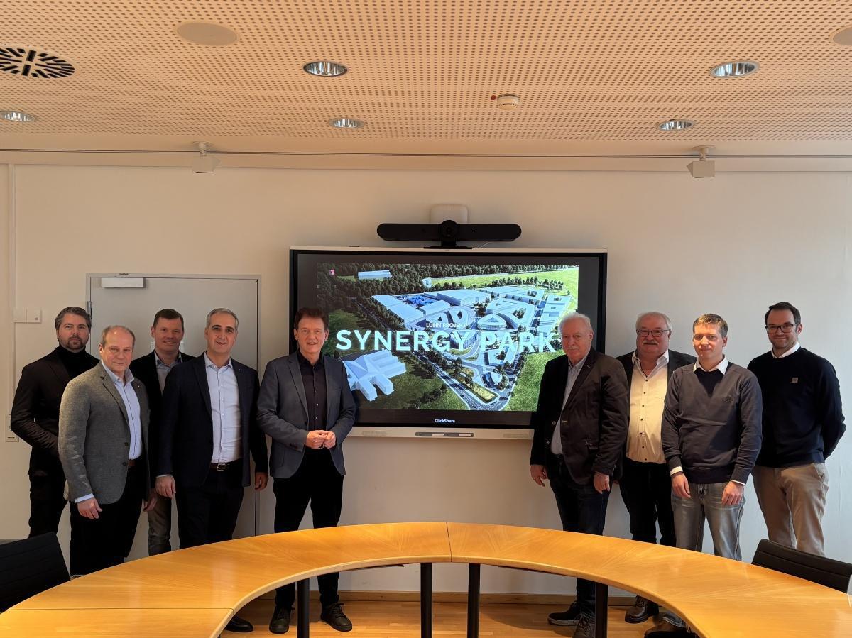 Synergypark Lühn in Lingen: Baubeginn der Werkhalle markiert Meilenstein