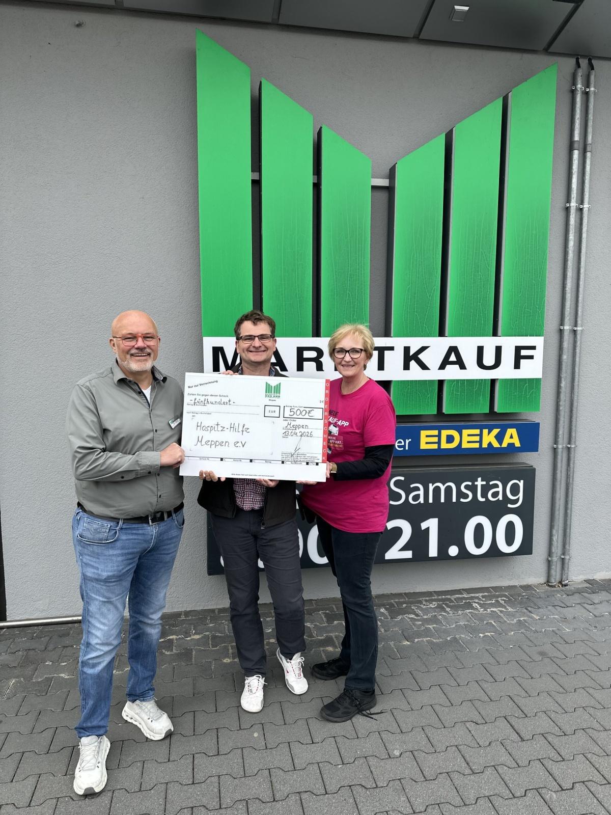 Hospizhilfe Meppen bekommt 500 Euro von Marktkauf Meppen
