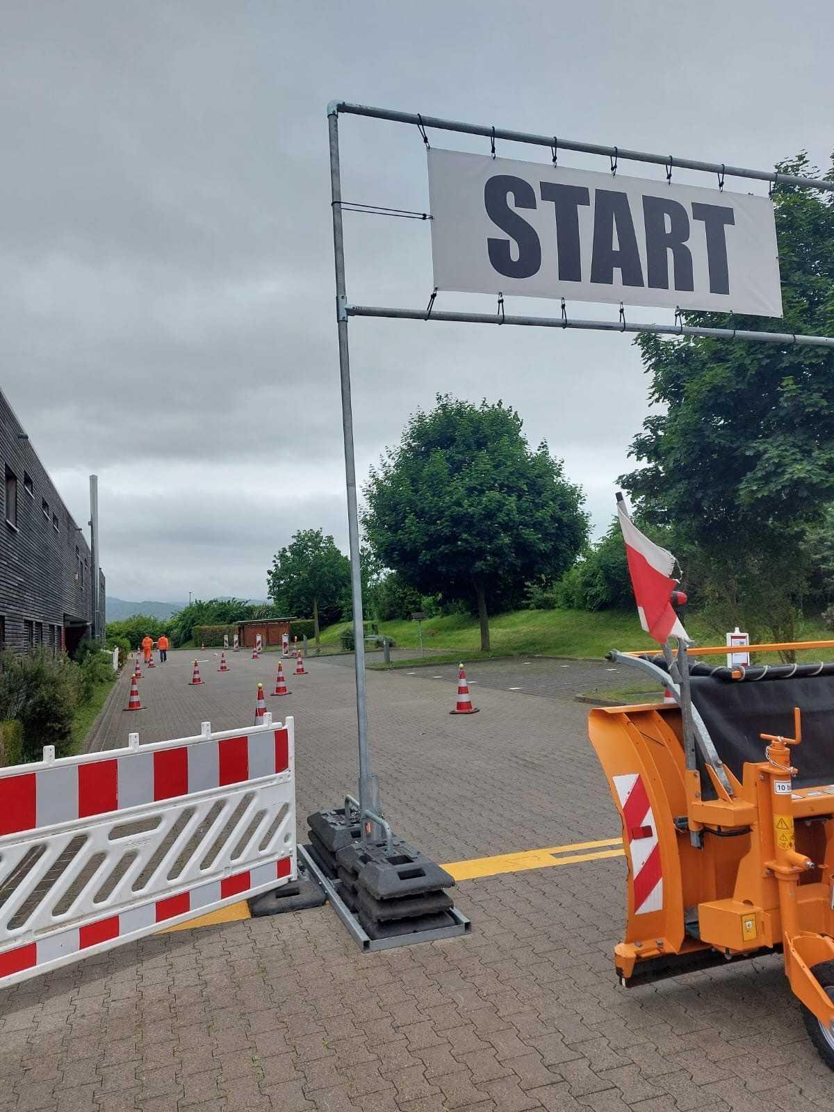 Dritter Platz für Meppener Team bei niedersächsischer Schneepflug-Meisterschaft Dritter Platz für Meppener Team bei niedersächsischer Schneepflug-Meisterschaft