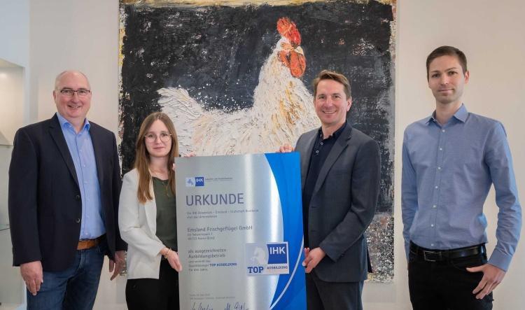 Emsland Frischgeflügel GmbH erhält das IHK-Siegel für „Top-Ausbildung“