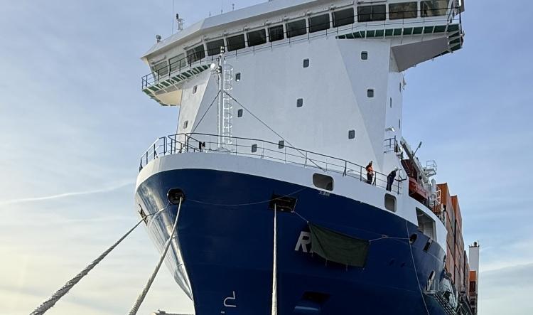 Großer Bahnhof am Kai: Rike J in Wilhelmshaven getauft