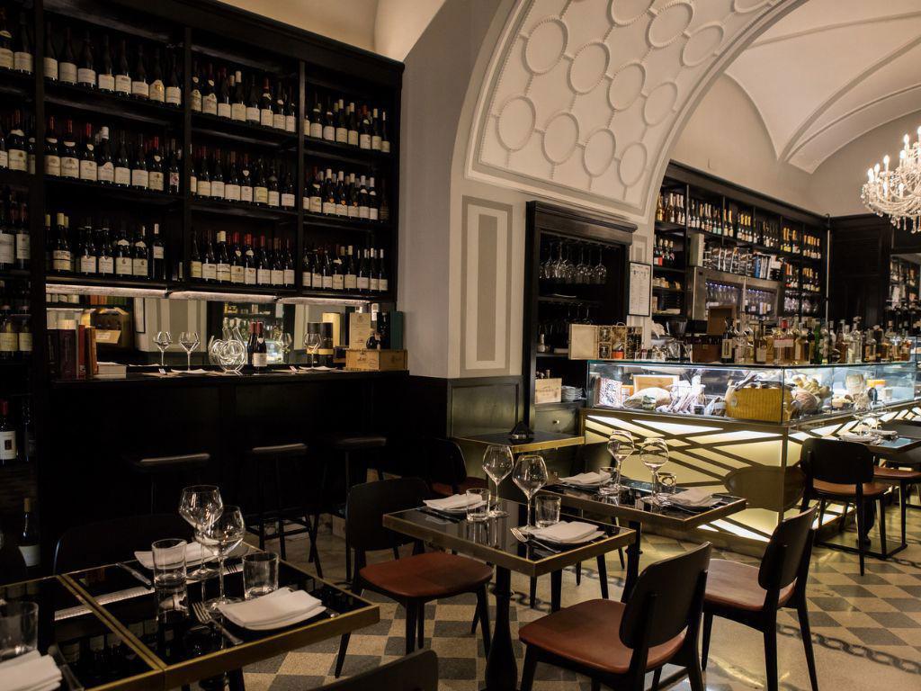 Diana’s Place Bistrot Diana’s Place Bistrot