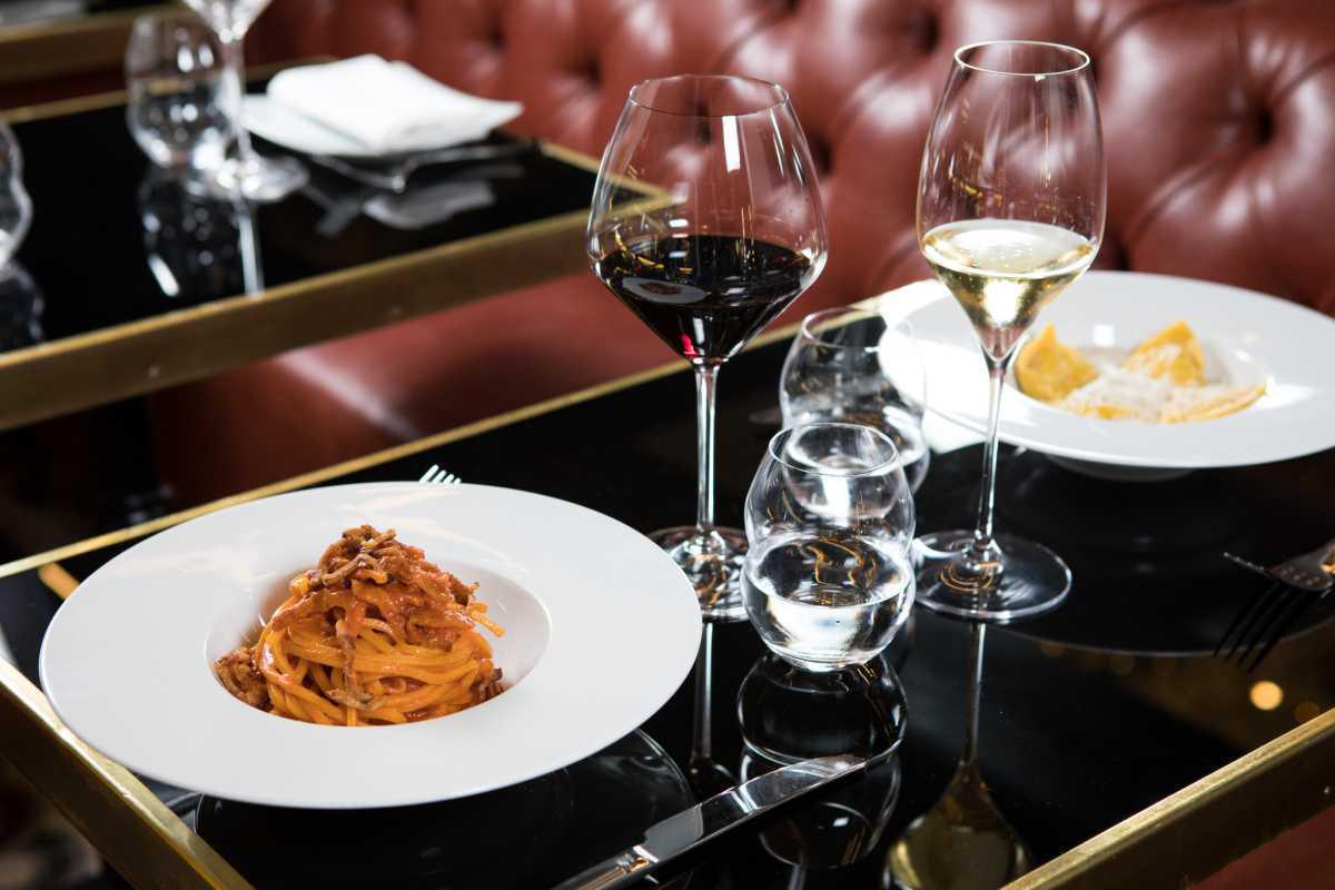 Diana’s Place Bistrot Diana’s Place Bistrot