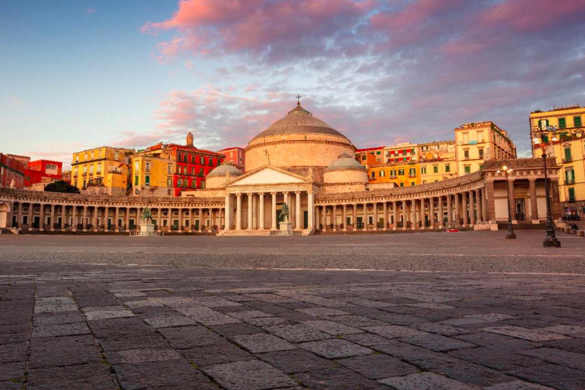 Naples by train and city walking tour Naples by train and city walking tour